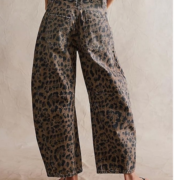 Women’s Happy Trails Printed Mid Rise Barrel Jeans various READ REVIEW - Picture 4 of 15